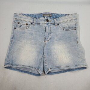 L.L. Bean Signature Denim Blue Jean Shorts Women's Size 2 32x5 299429
